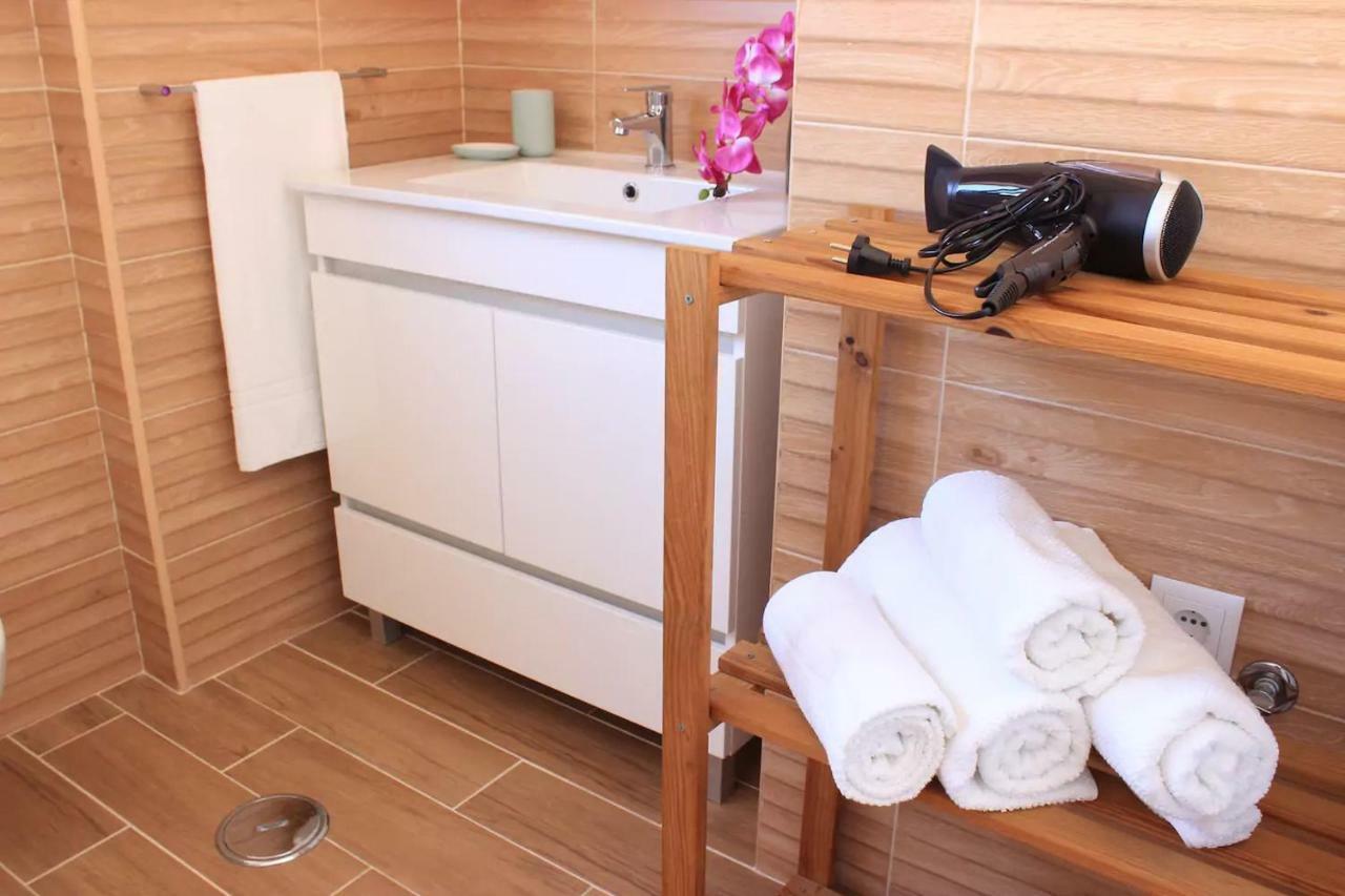 Lovely Apartment In The Center Of อาเวโร ภายนอก รูปภาพ